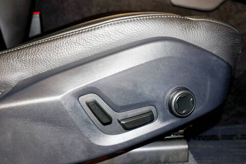 2017 Volvo XC90 T6 Momentum