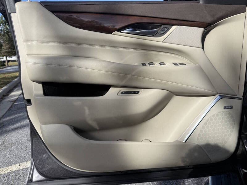 2017 Cadillac Escalade Premium Luxury