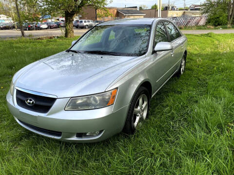 2006 Hyundai Sonata for sale at Cleveland Avenue Autoworks in Columbus OH