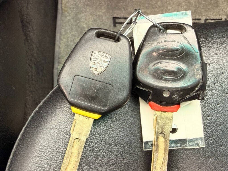 2001 Porsche 911 Carrera