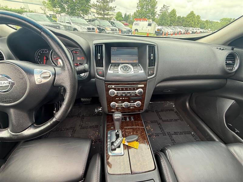 2009 Nissan Maxima