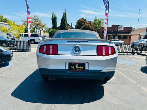 2011 Ford Mustang V6