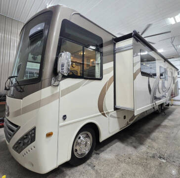 2017 Thor Motor Coach Hurricane
