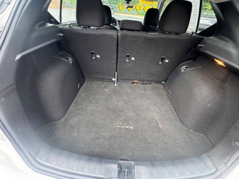 2023 Nissan Kicks S