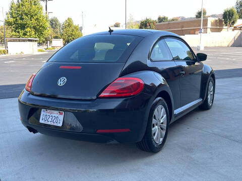 2015 Volkswagen Beetle 1.8T Classic PZEV