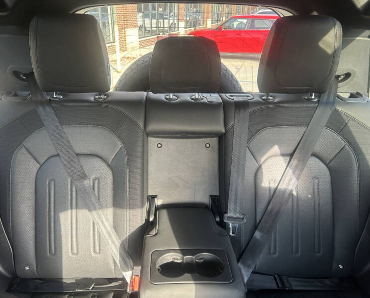 2022 Land Rover Defender 90 X-Dynamic S