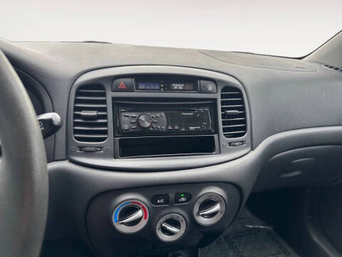 2010 Hyundai Accent GS