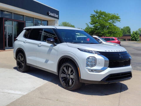 2026 Mitsubishi Outlander LE