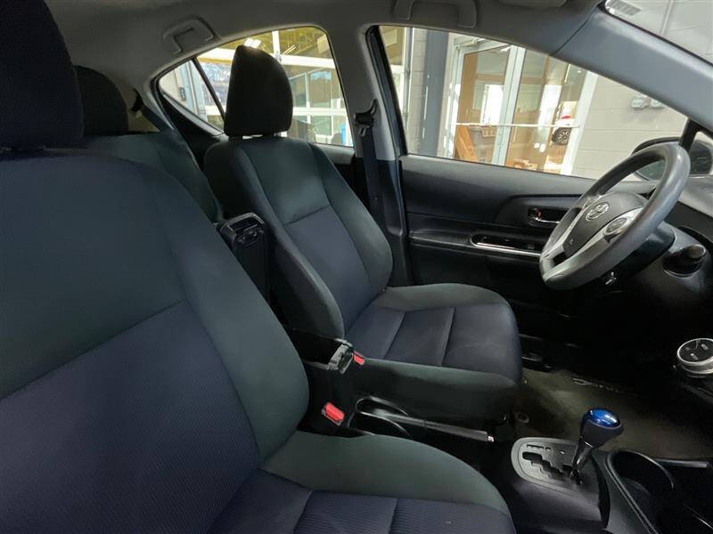 2015 Toyota Prius c Three