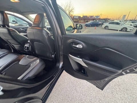2018 Jeep Cherokee Latitude Plus