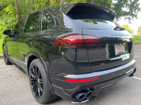 2017 Porsche Cayenne GTS