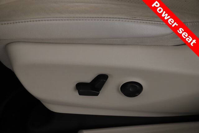 2021 Chrysler Pacifica Hybrid Touring L