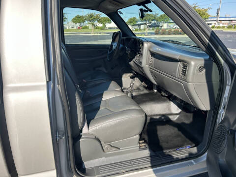 2005 GMC Sierra 1500 Work Truck
