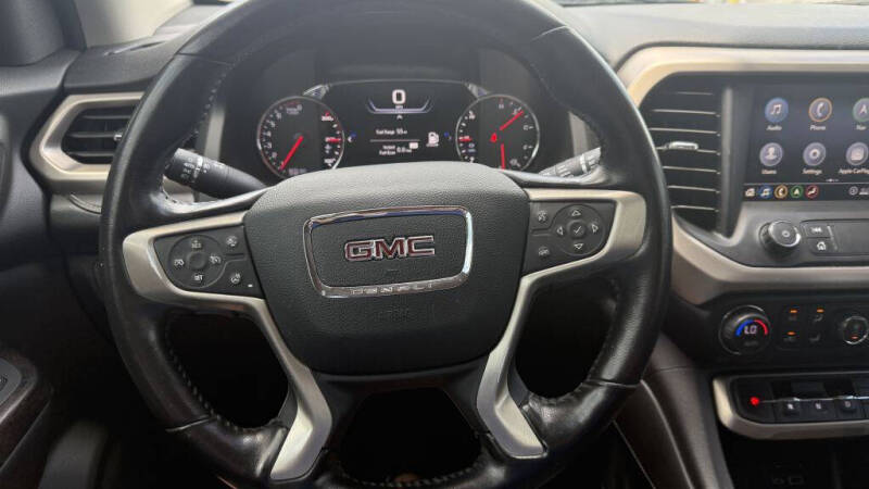 2020 GMC Acadia Denali