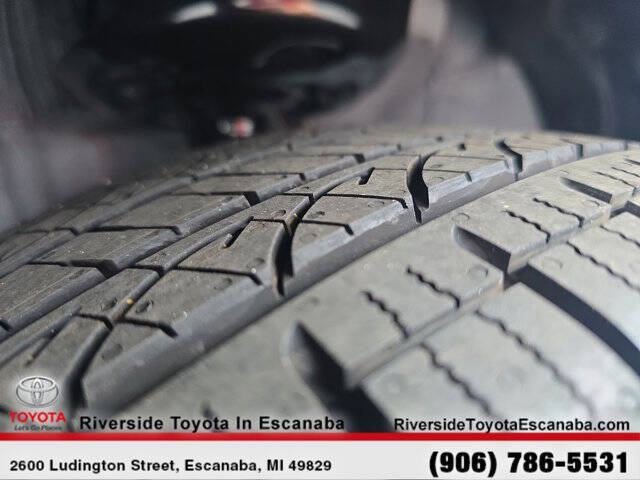 2025 Toyota Corolla Hatchback XSE