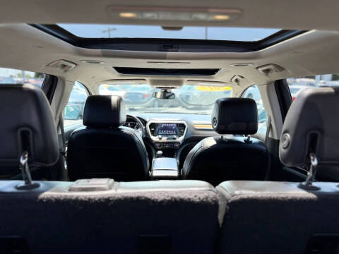 2017 GMC Acadia Denali