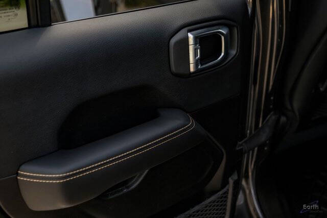 2024 Jeep Gladiator Sport