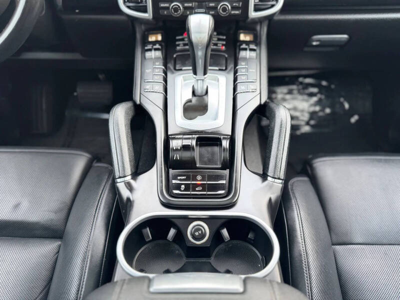 2012 Porsche Cayenne Tiptronic