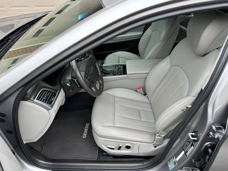 2020 Genesis G80