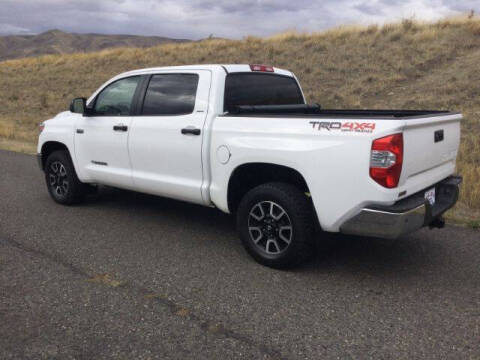2018 Toyota Tundra SR5