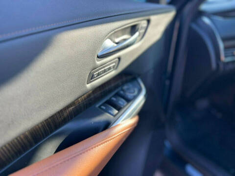 2019 Cadillac XT4 Premium Luxury