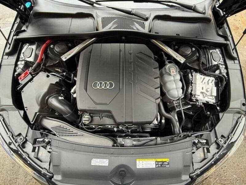 2024 Audi A4 quattro S line Prestige 45 TFSI