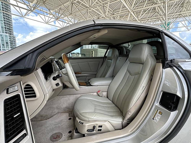 2005 Cadillac XLR