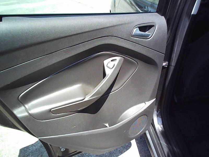 2017 Ford C-MAX Hybrid SE