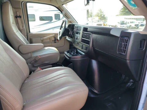 2023 GMC Savana 2500