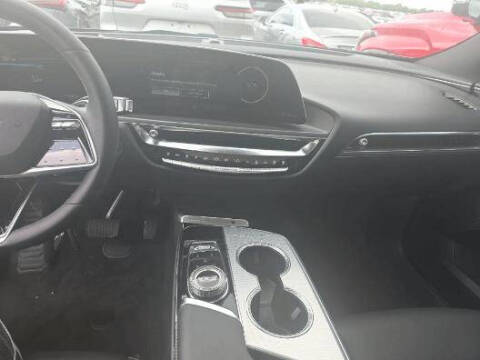 2024 Cadillac LYRIQ Tech