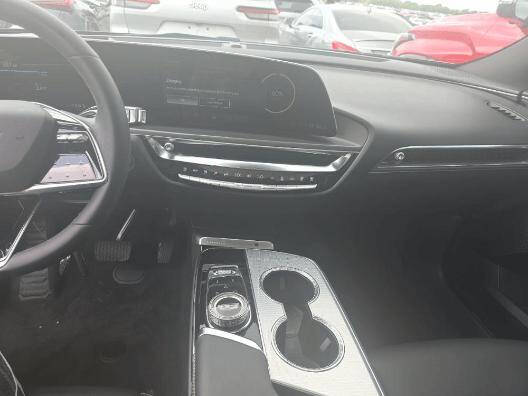2024 Cadillac LYRIQ Tech