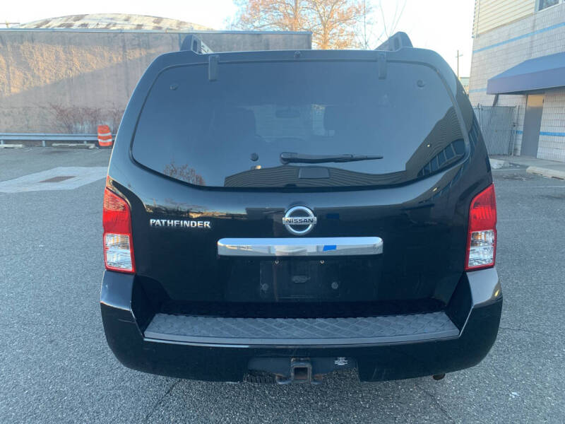 2012 Nissan Pathfinder SV