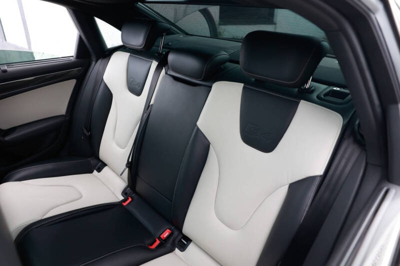 2010 Audi S4 3.0T quattro Prestige