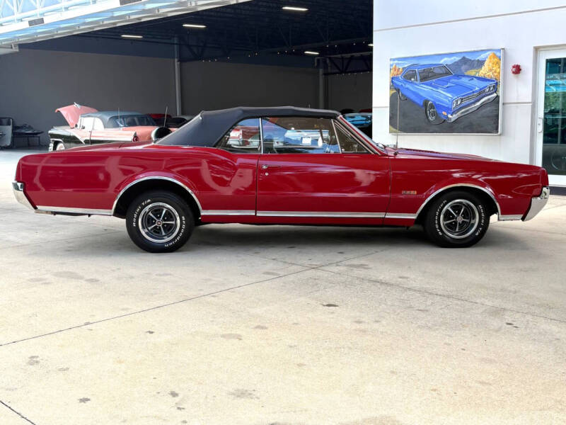 1967 Oldsmobile Cutlass Supreme