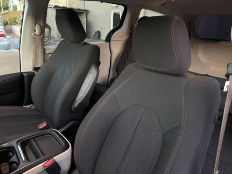 2018 Chrysler Pacifica Touring Plus