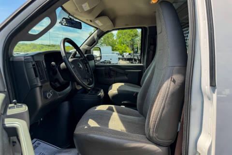 2023 GMC Savana 2500