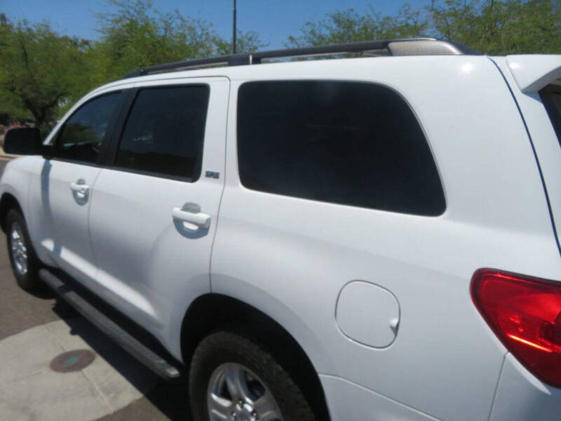 2016 Toyota Sequoia SR5