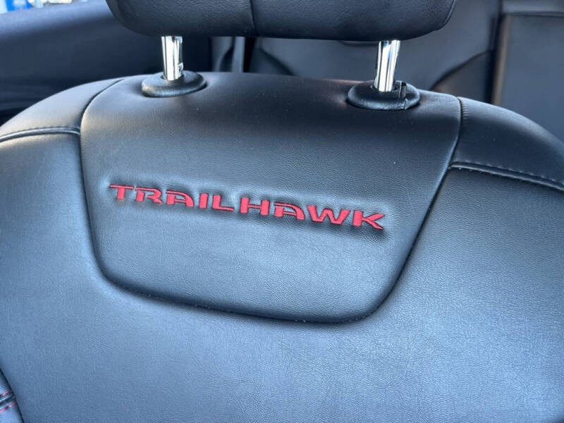 2021 Jeep Cherokee Trailhawk