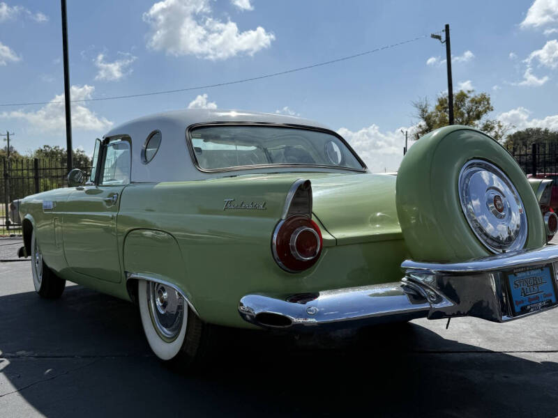 1956 Ford Thunderbird