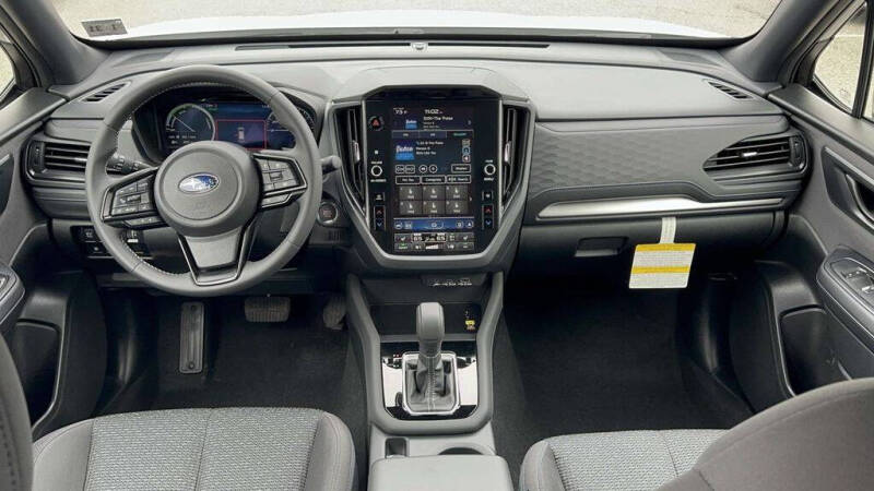 2025 Subaru Forester Premium Hybrid