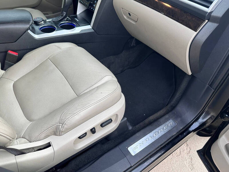 2011 Ford Explorer Limited