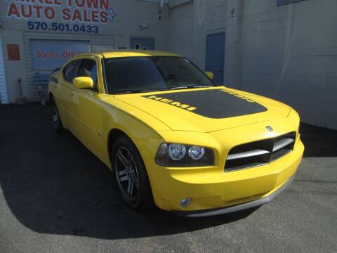 2006 Dodge Charger for sale at Small Town Auto Sales in Hazleton PA