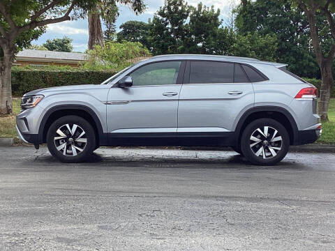 2022 Volkswagen Atlas Cross Sport SE