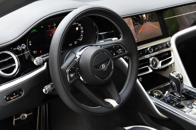 2025 Bentley Flying Spur Speed