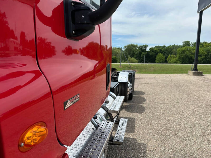 2017 Freightliner Cascadia
