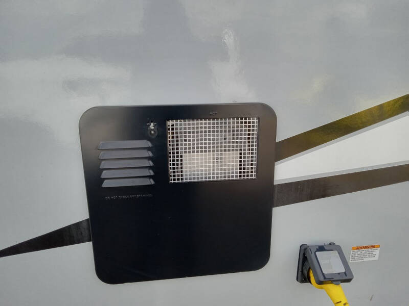 2022 Forest River Wildwood FSX