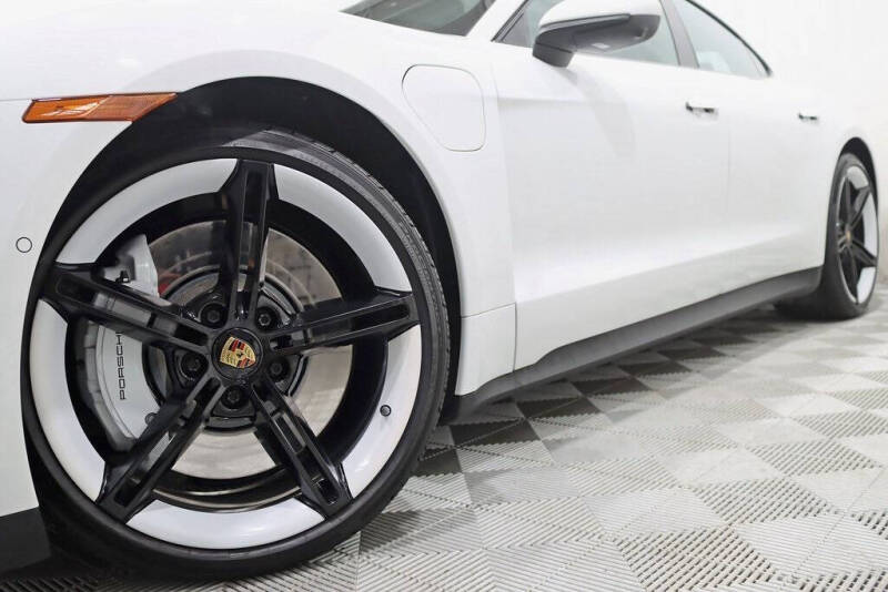 2024 Porsche Taycan 4S