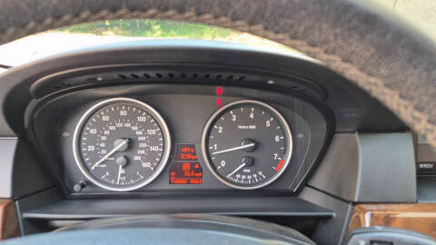 2010 BMW 5 Series 528i