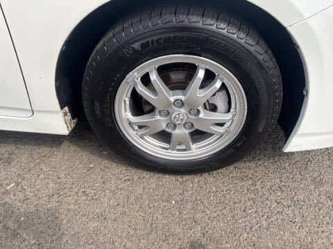2010 Toyota Prius III