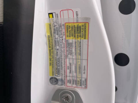 2024 Chrysler Voyager LX